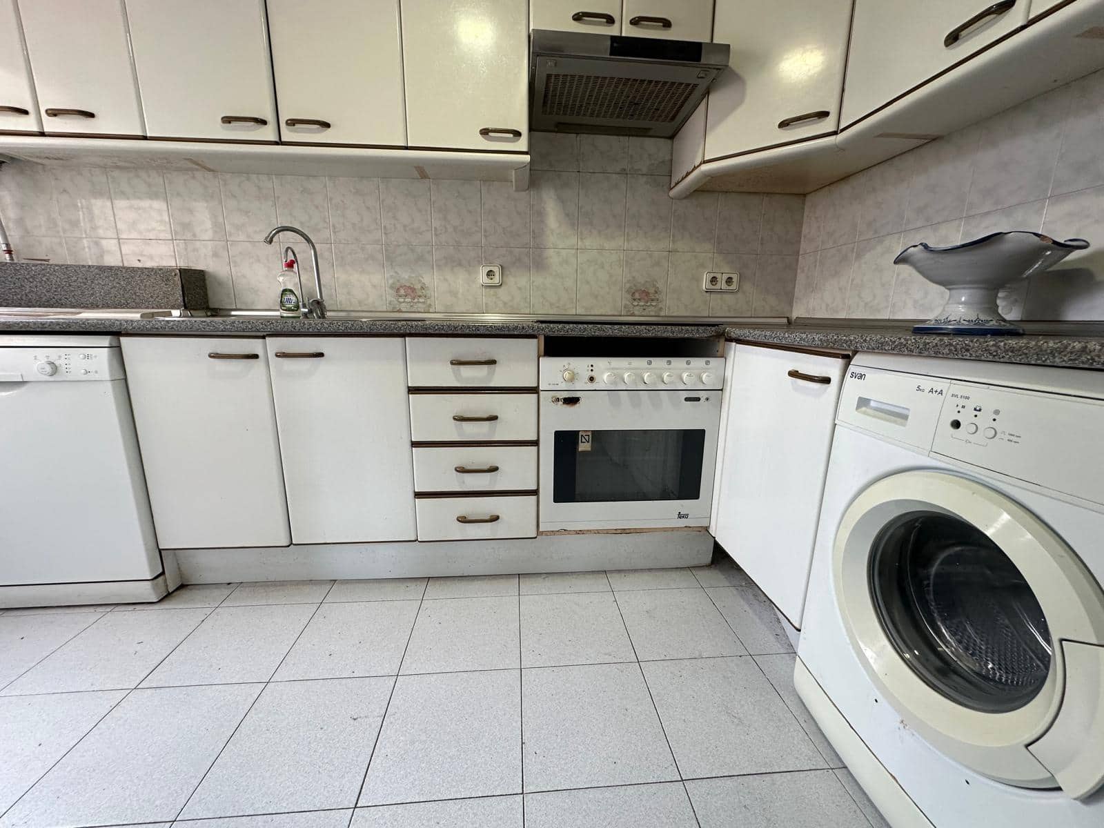 3 soverom Leilighet til salgs i Benidorm med svømmebasseng garasje - € 252 000 (Ref: 8698302)