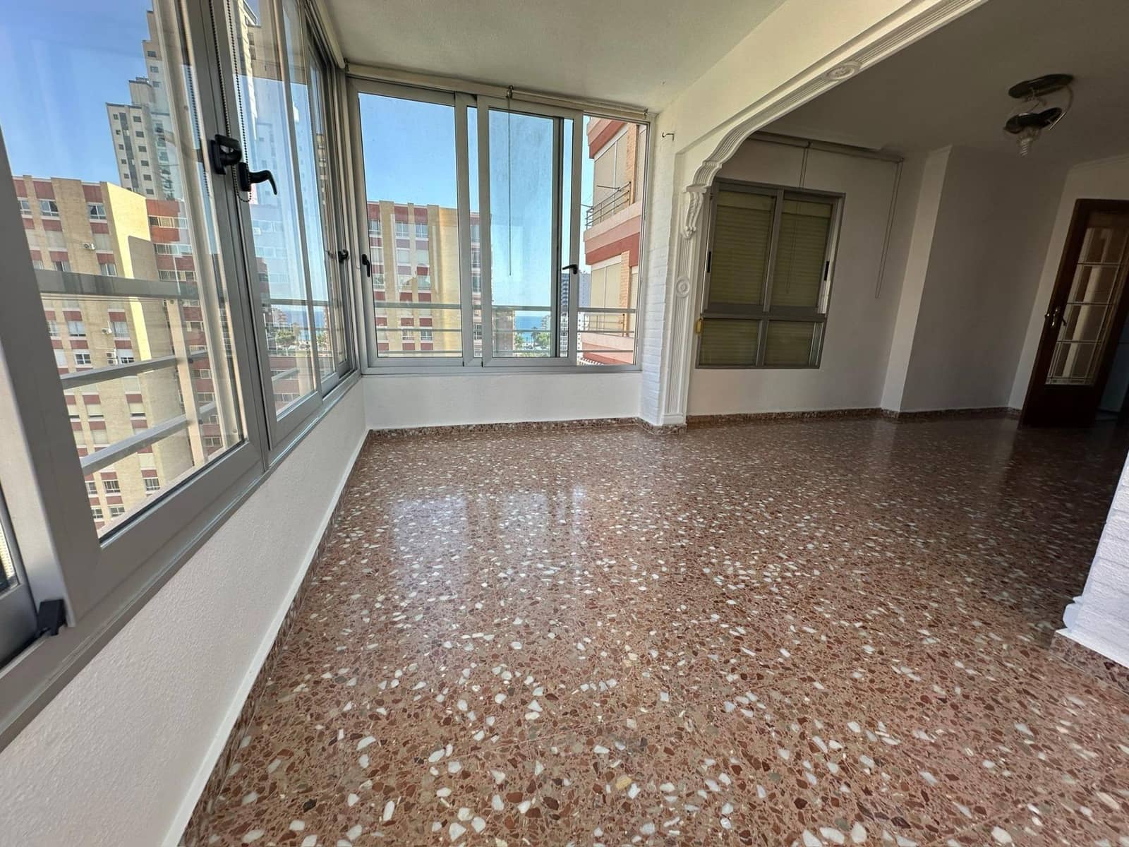 3 soverom Leilighet til salgs i Benidorm med svømmebasseng garasje - € 252 000 (Ref: 8698302)