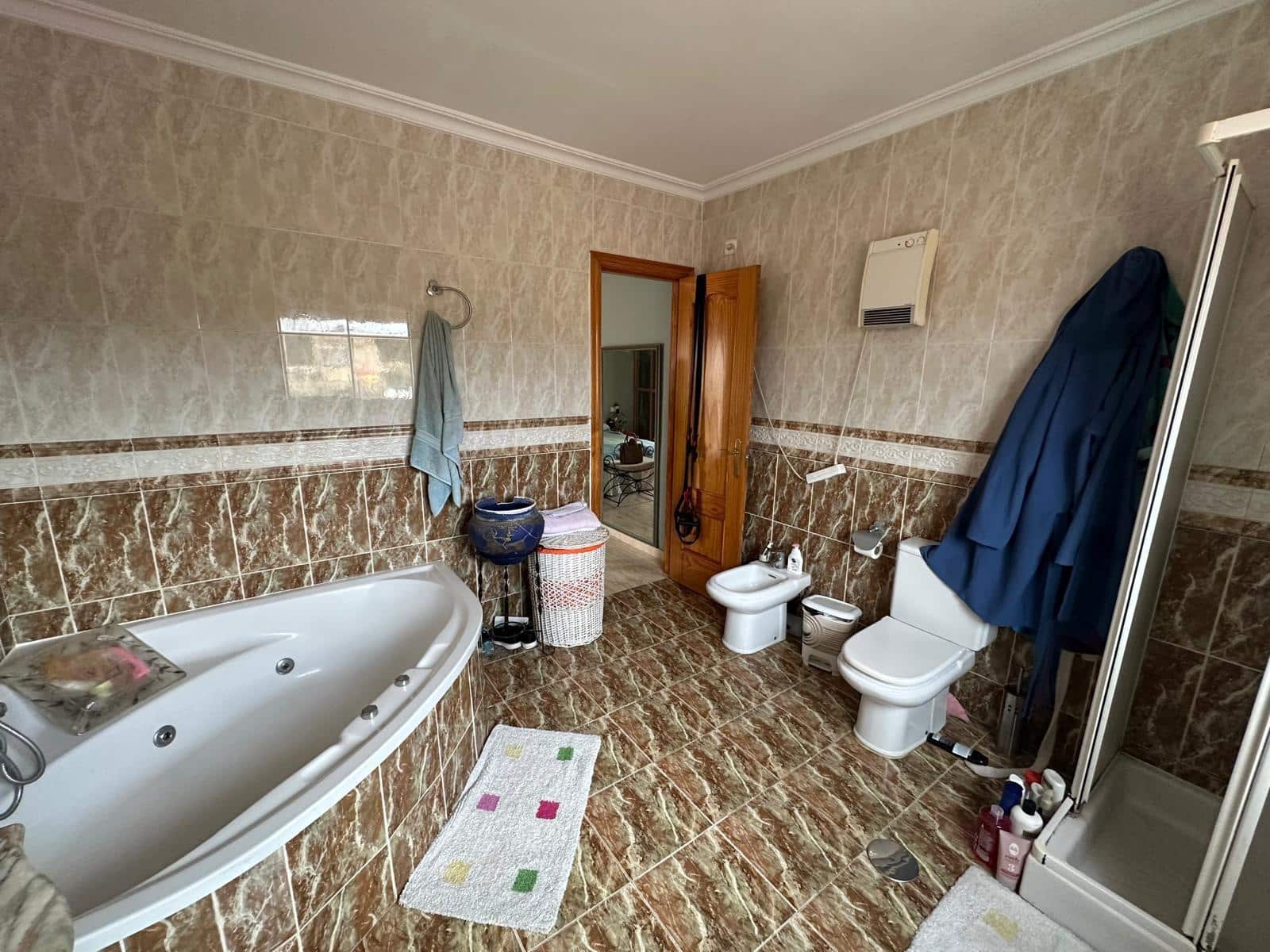 Chalet de 4 habitaciones en La Nucia en venta con garaje - 360.000 € (Ref: 8698306)