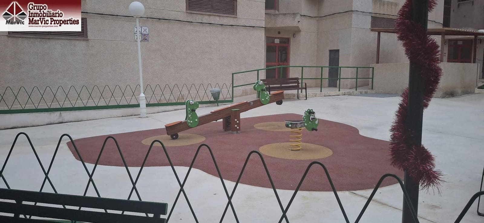 Piso de 3 habitaciones en La Villajoyosa / Vila Joiosa en venta con piscina garaje - 241.500 € (Ref: 8702706)