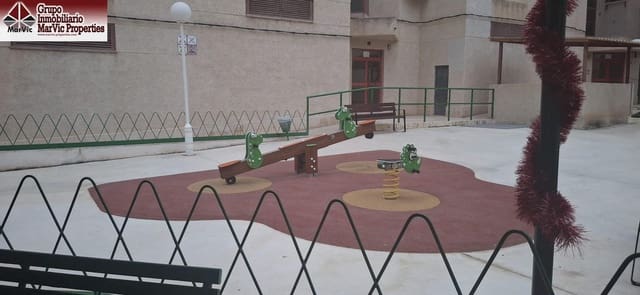 Piso de 3 habitaciones en La Villajoyosa / Vila Joiosa en venta con piscina garaje - 241.500 € (Ref: 8702706)