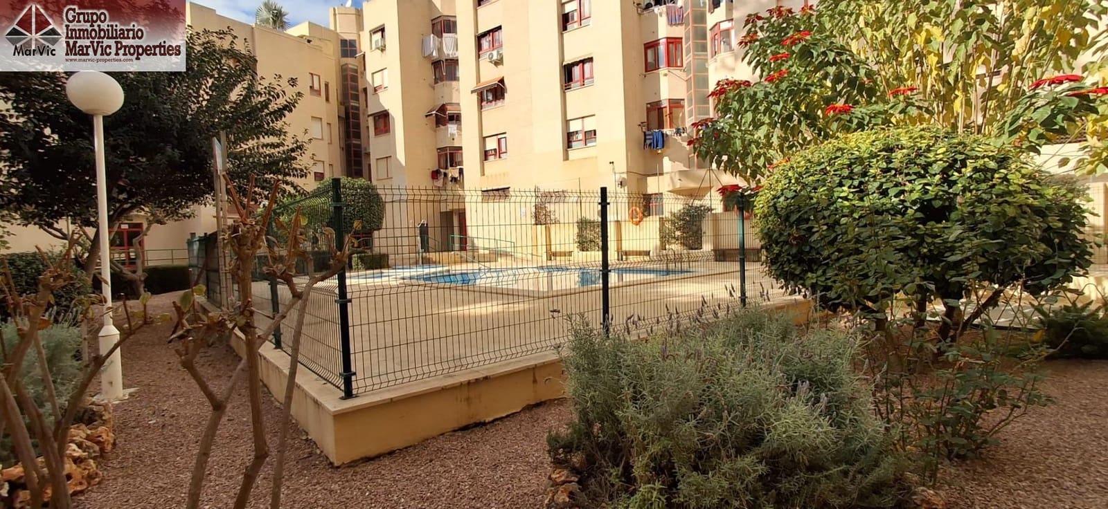Piso de 3 habitaciones en La Villajoyosa / Vila Joiosa en venta con piscina garaje - 241.500 € (Ref: 8702706)