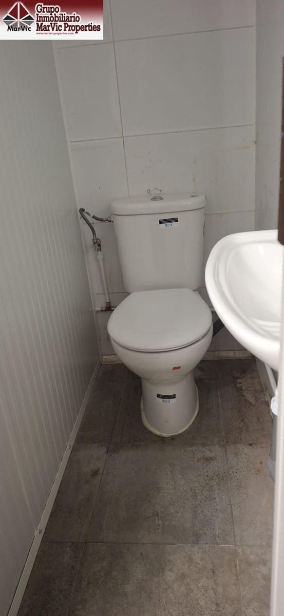 Erhverv til leje i Benidorm - € 800 (Ref: 8709343)