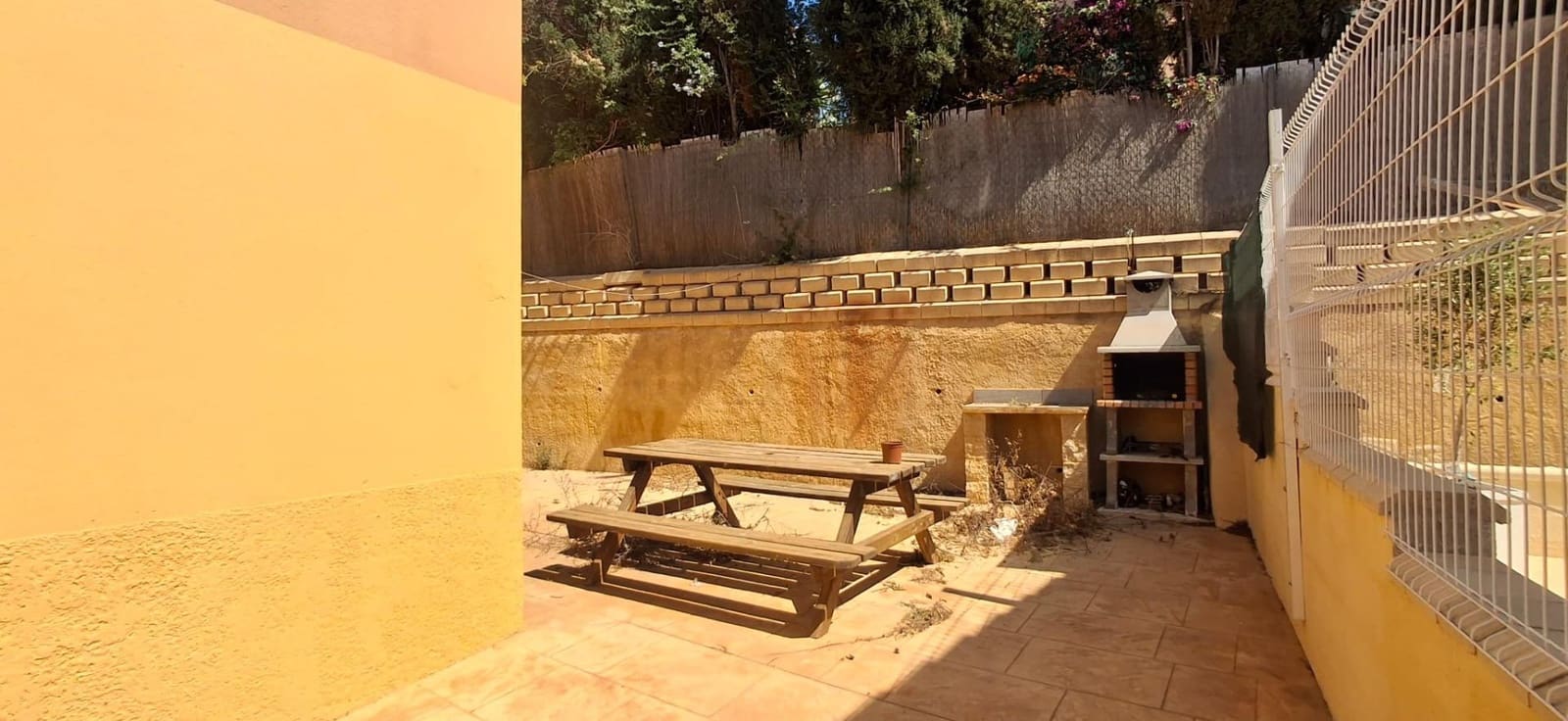 2 bedroom Villa for sale in Relleu with pool garage - € 195,000 (Ref: 8735481)