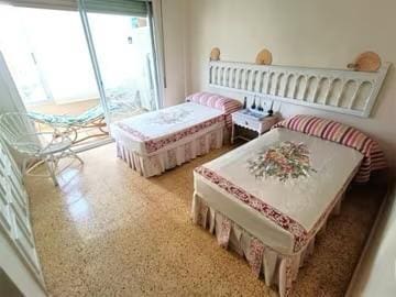 4 makuuhuone Asunto myytävänä paikassa Benidorm mukana uima-altaan - 392 500 € (Ref: 8767212)