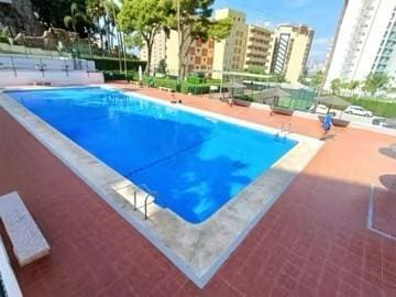 4 makuuhuone Asunto myytävänä paikassa Benidorm mukana uima-altaan - 392 500 € (Ref: 8767212)