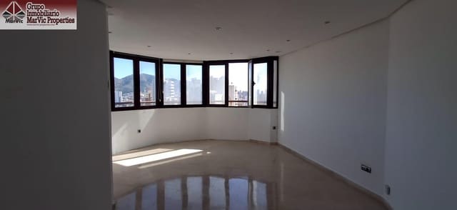 2 makuuhuone Asunto myytävänä paikassa Benidorm mukana uima-altaan - 244 000 € (Ref: 8783999)