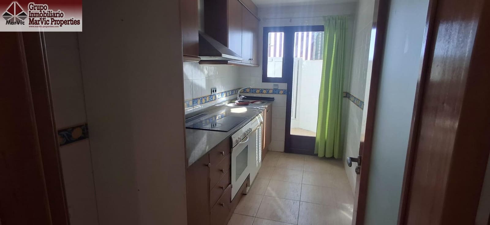 2 makuuhuone Asunto myytävänä paikassa Benidorm mukana uima-altaan - 244 000 € (Ref: 8783999)