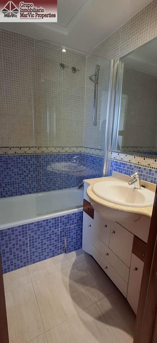 2 makuuhuone Asunto myytävänä paikassa Benidorm mukana uima-altaan - 244 000 € (Ref: 8783999)