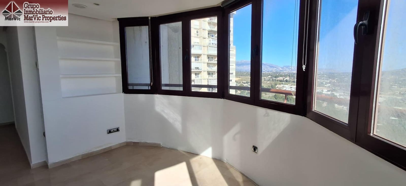 2 makuuhuone Asunto myytävänä paikassa Benidorm mukana uima-altaan - 244 000 € (Ref: 8783999)