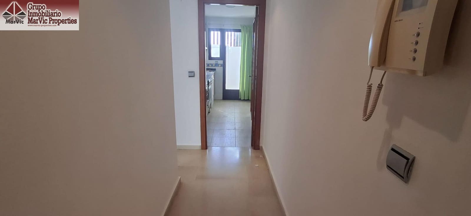 2 makuuhuone Asunto myytävänä paikassa Benidorm mukana uima-altaan - 244 000 € (Ref: 8783999)