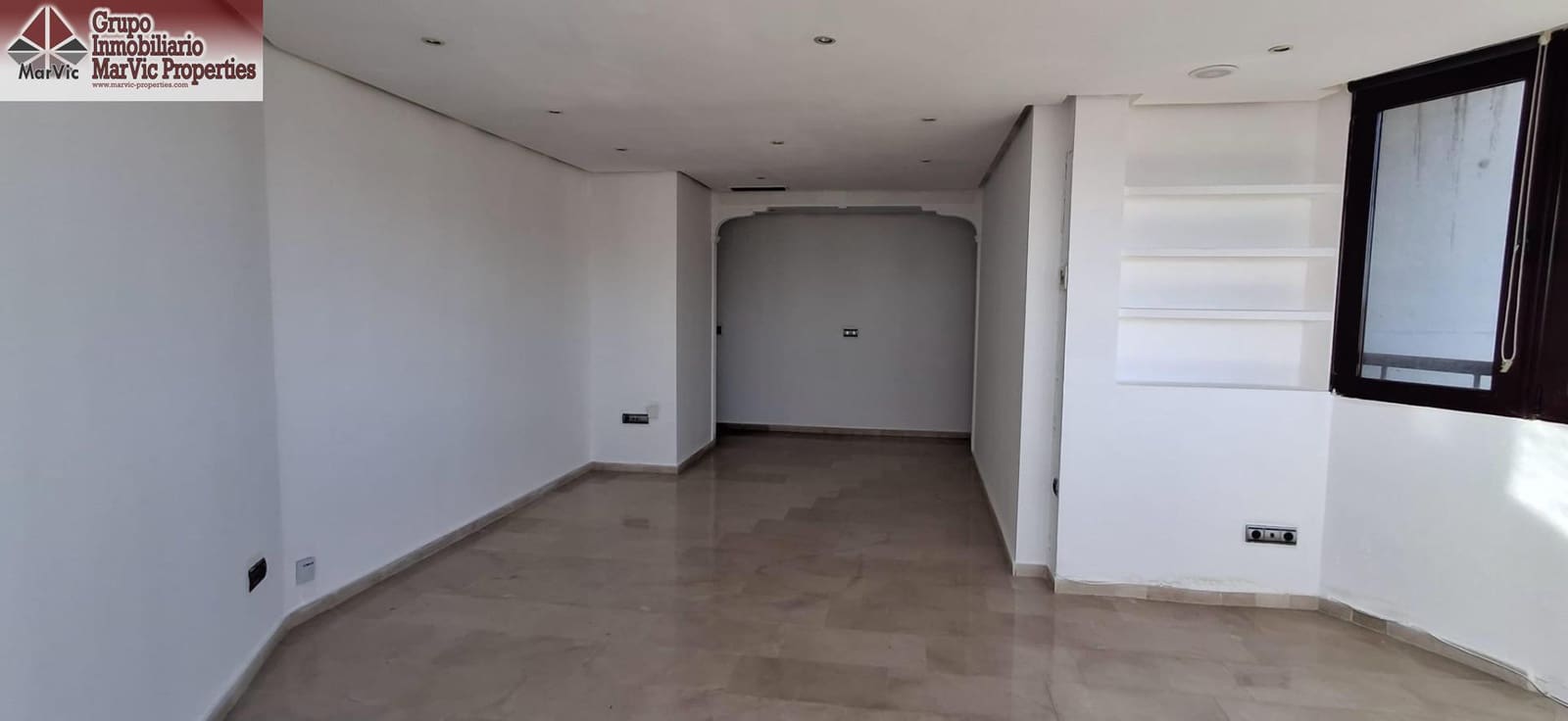 2 makuuhuone Asunto myytävänä paikassa Benidorm mukana uima-altaan - 244 000 € (Ref: 8783999)