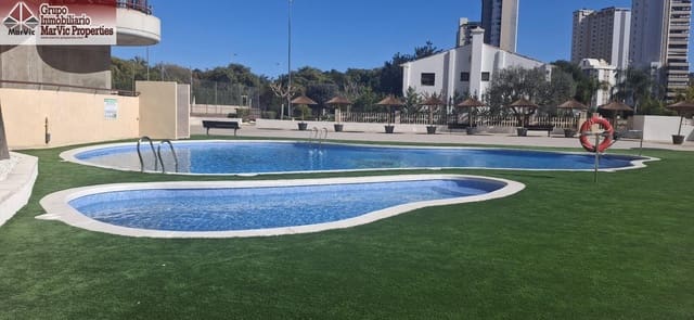 2 makuuhuone Asunto myytävänä paikassa Benidorm mukana uima-altaan - 244 000 € (Ref: 8783999)