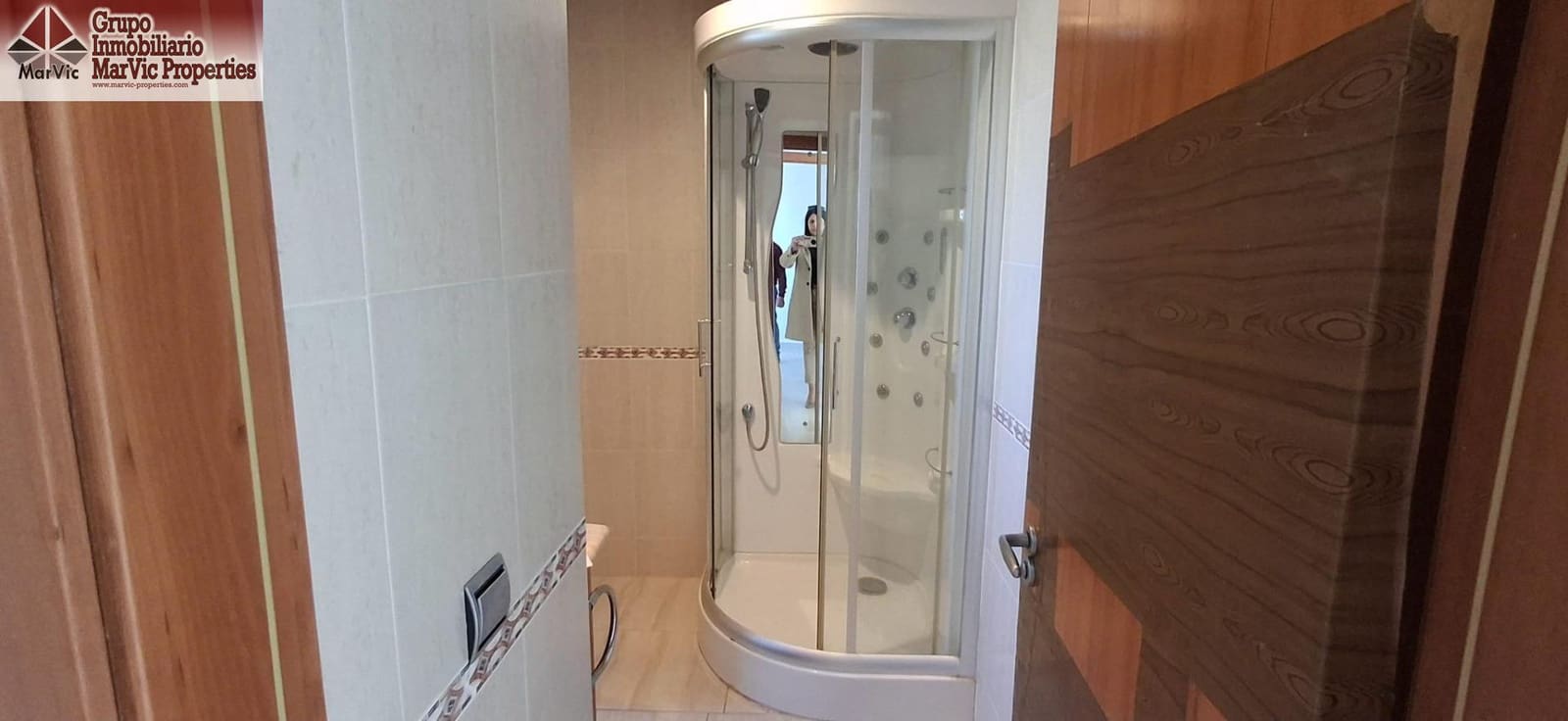 2 makuuhuone Asunto myytävänä paikassa Benidorm mukana uima-altaan - 244 000 € (Ref: 8783999)