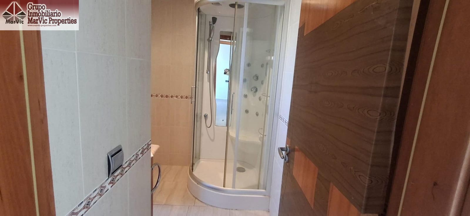 2 makuuhuone Asunto myytävänä paikassa Benidorm mukana uima-altaan - 244 000 € (Ref: 8783999)