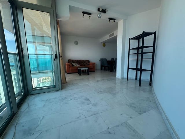 Apartamento de 2 habitaciones en Benidorm en venta con piscina garaje - 330.000 € (Ref: 8789519)