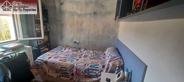 Chalet de 4 habitaciones en Barranco Hondo, La Nucia en venta con piscina garaje - 430.000 € (Ref: 8792788)