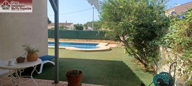 Chalet de 4 habitaciones en Barranco Hondo, La Nucia en venta con piscina garaje - 430.000 € (Ref: 8792788)