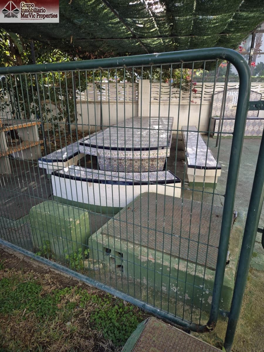 2 soveværelse Rækkehus til salg i Benidorm med swimmingpool garage - € 259.000 (Ref: 8827808)