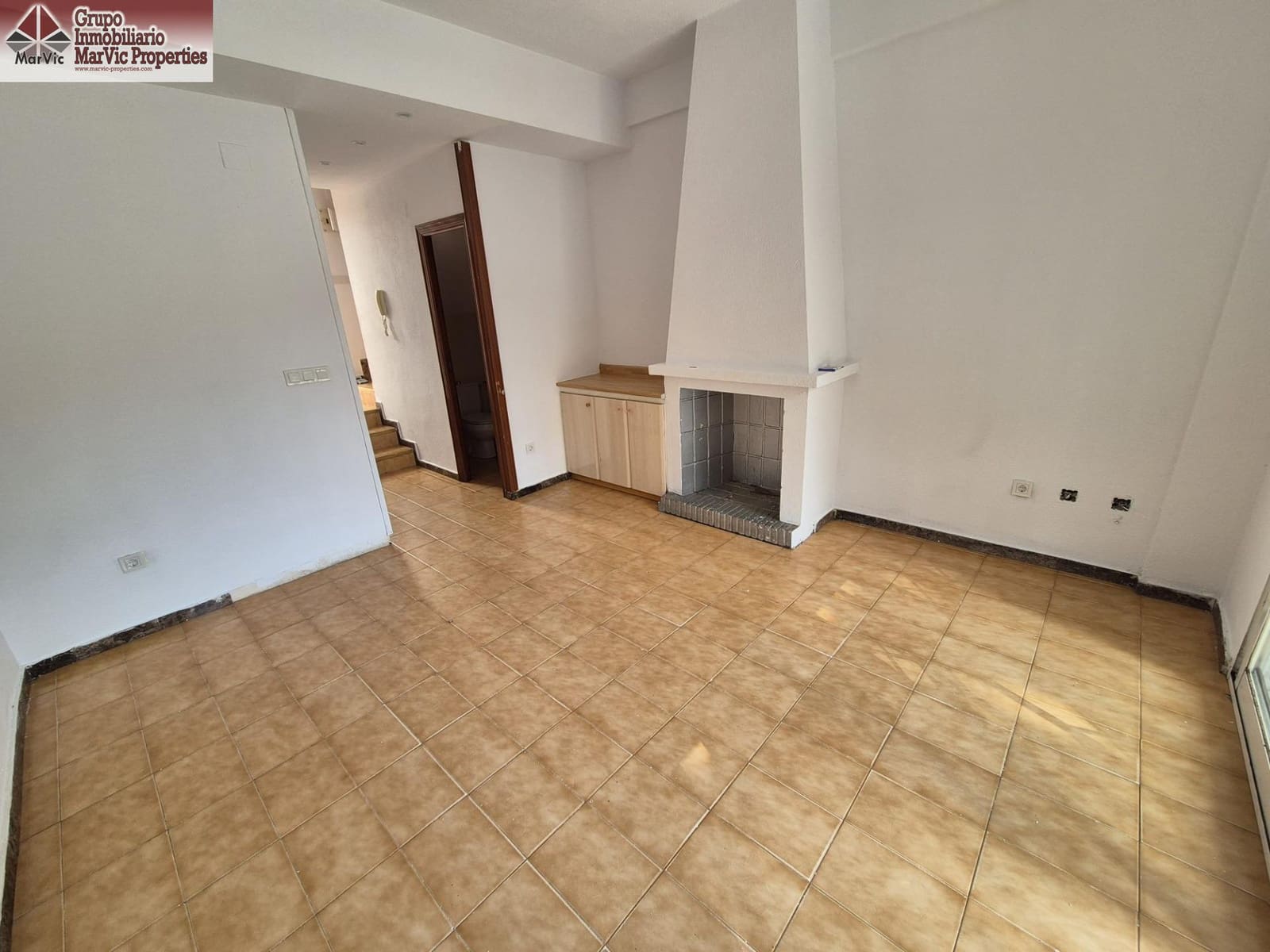 2 soveværelse Rækkehus til salg i Benidorm med swimmingpool garage - € 259.000 (Ref: 8827808)