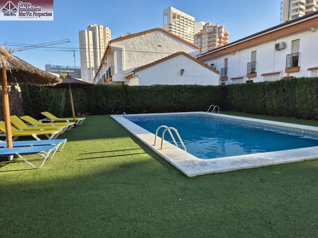 2 soveværelse Rækkehus til salg i Rincón de Loix, Benidorm med swimmingpool garage - € 259.000 (Ref: 8827808)