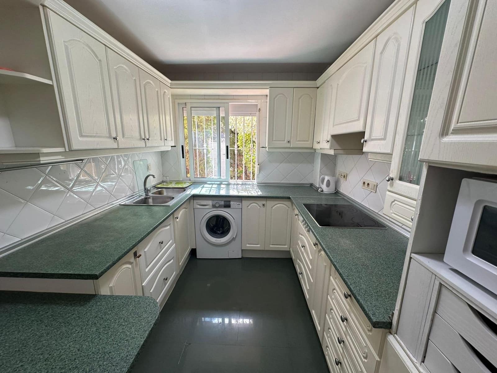 6 soveværelse Villa til salg i Benidorm med swimmingpool garage - € 480.000 (Ref: 8847356)