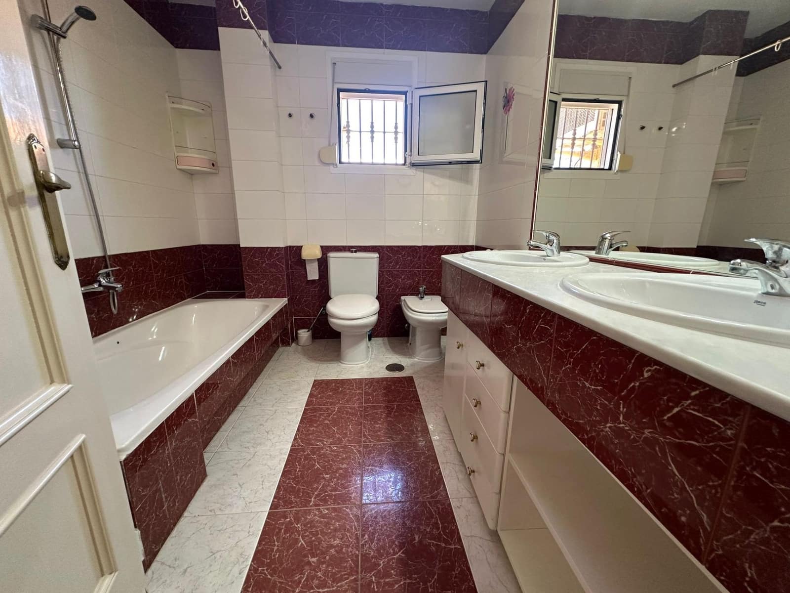 6 soveværelse Villa til salg i Benidorm med swimmingpool garage - € 480.000 (Ref: 8847356)