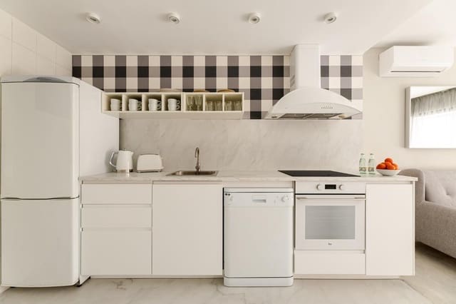 Apartamento de 1 habitación en Benidorm en venta con piscina - 270.000 € (Ref: 8854811)