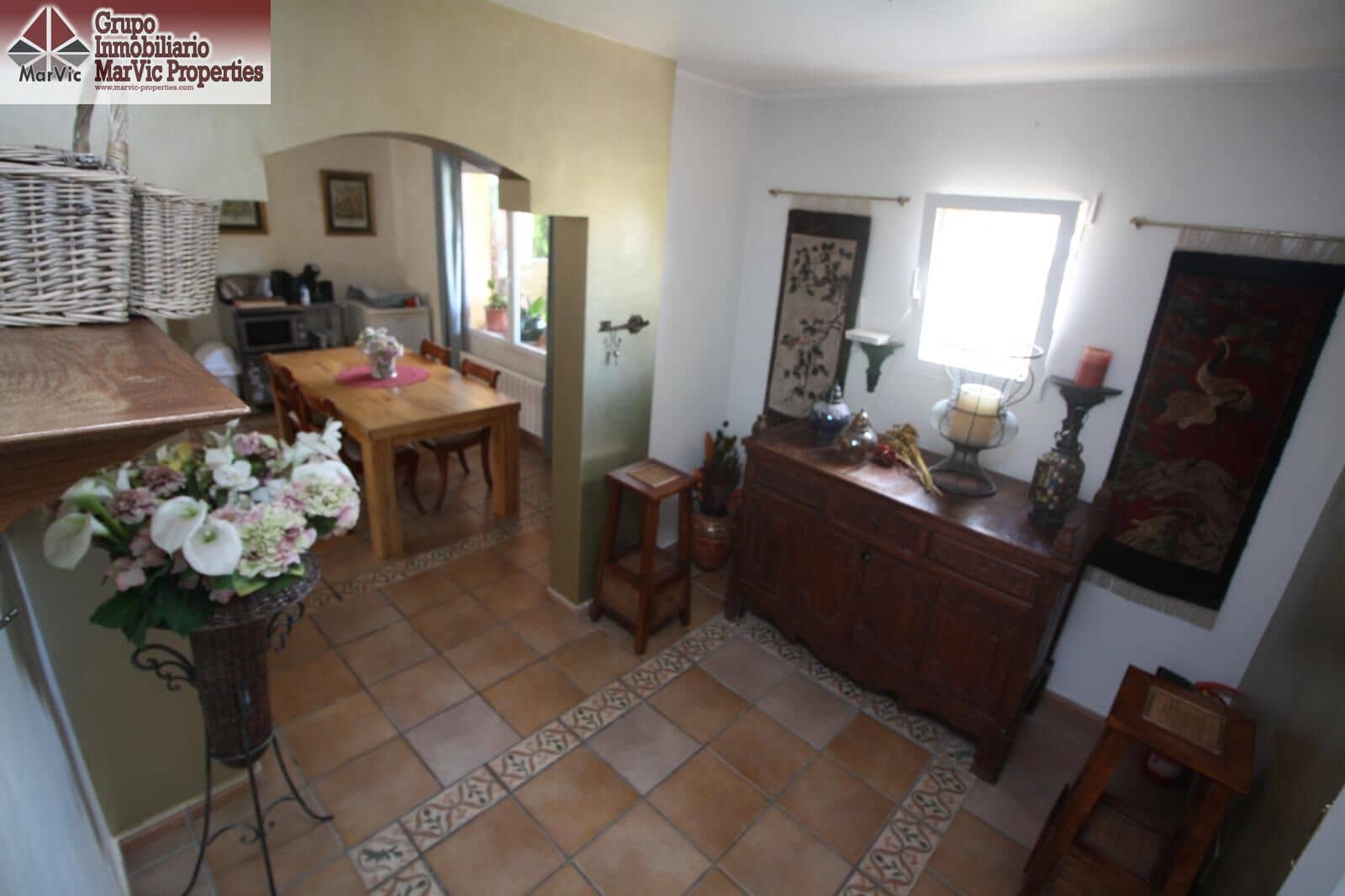 6 bedroom Villa for sale in Alfaz del Pi / L'Alfas del Pi with pool garage - € 590,000 (Ref: 8857671)