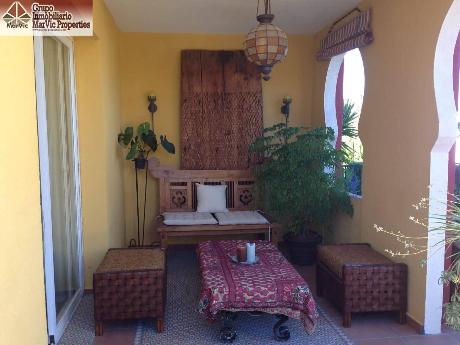 6 bedroom Villa for sale in Alfaz del Pi / L'Alfas del Pi with pool garage - € 590,000 (Ref: 8857671)