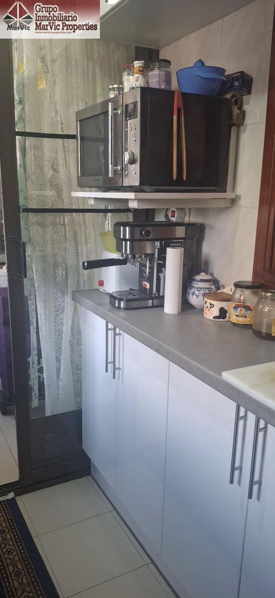 2 sovrum Lägenhet till salu i Benidorm med pool - 220 000 € (Ref: 8862621)