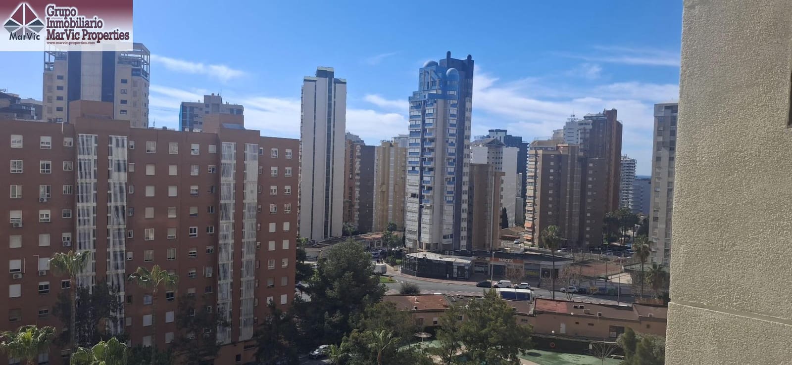 2 sovrum Lägenhet till salu i Benidorm med pool - 220 000 € (Ref: 8862621)