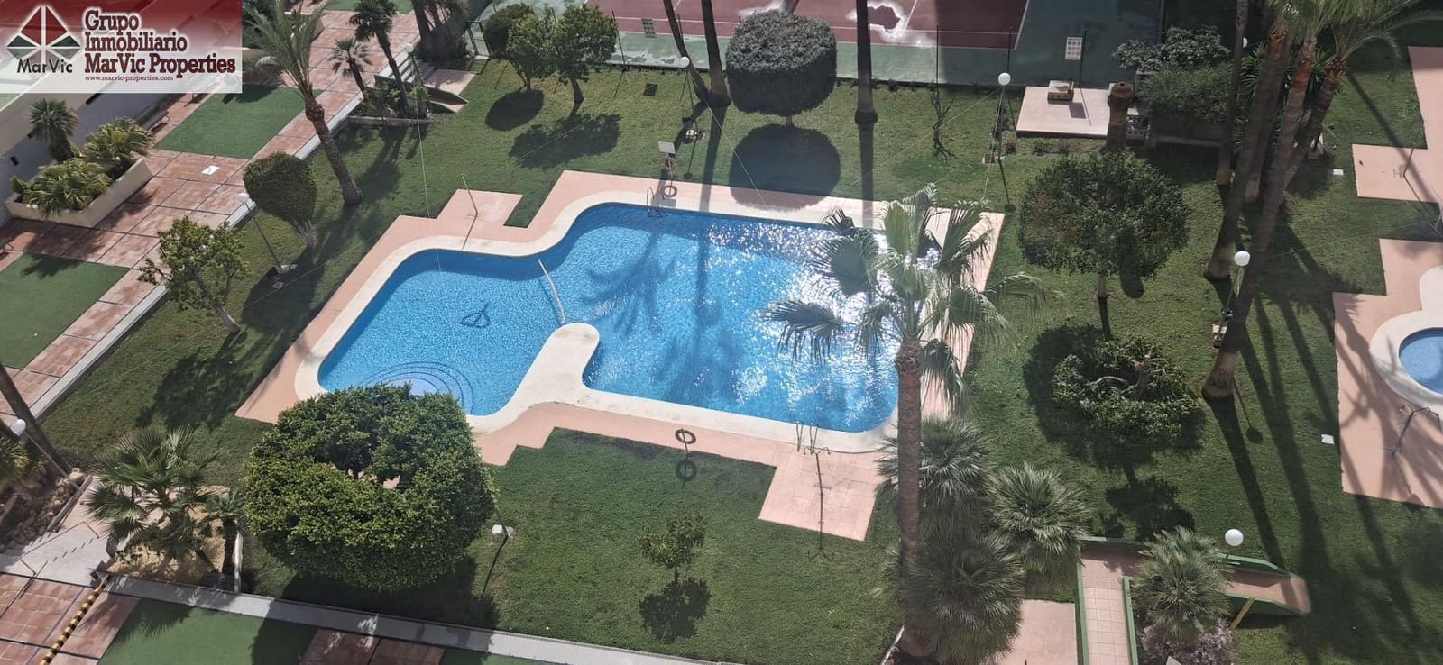2 sovrum Lägenhet till salu i Benidorm med pool - 220 000 € (Ref: 8862621)