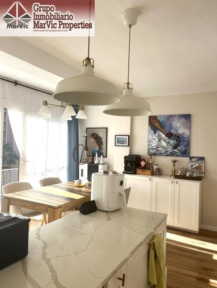 4 sovrum Lägenhet till salu i Benidorm med pool - 378 000 € (Ref: 8902118)