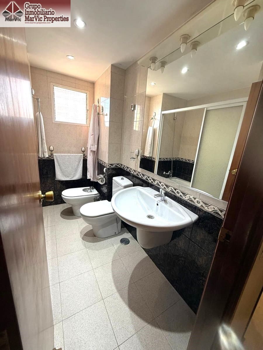 3 soverom Leilighet til salgs i Benidorm med svømmebasseng - € 480 000 (Ref: 8907530)