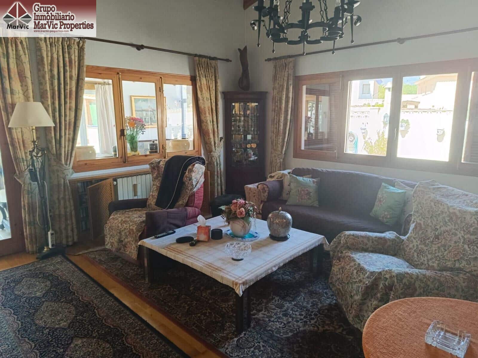 5 soveværelse Villa til salg i Benidorm med swimmingpool - € 770.000 (Ref: 8915286)