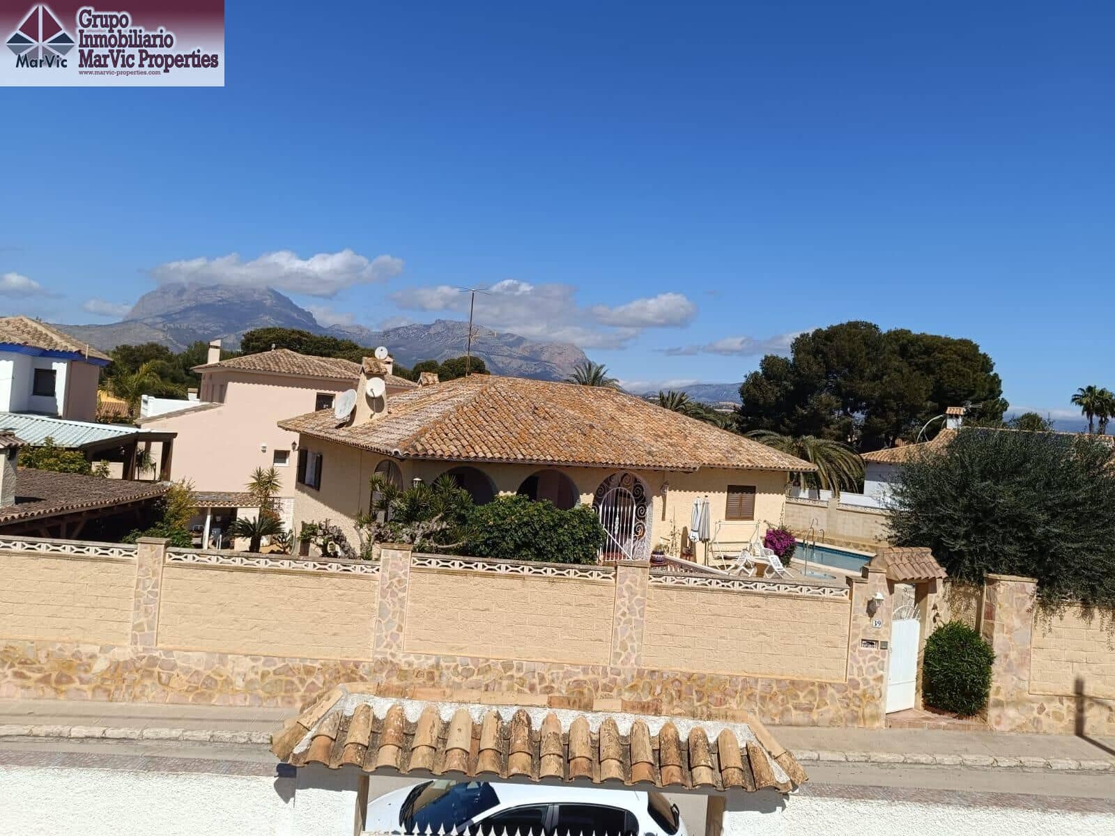 5 soveværelse Villa til salg i Benidorm med swimmingpool - € 770.000 (Ref: 8915286)