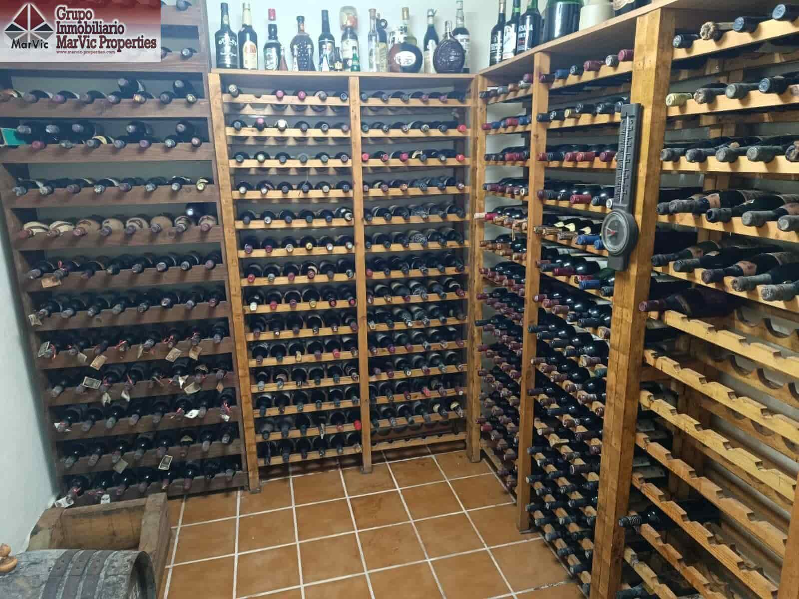 5 soveværelse Villa til salg i Benidorm med swimmingpool - € 770.000 (Ref: 8915286)