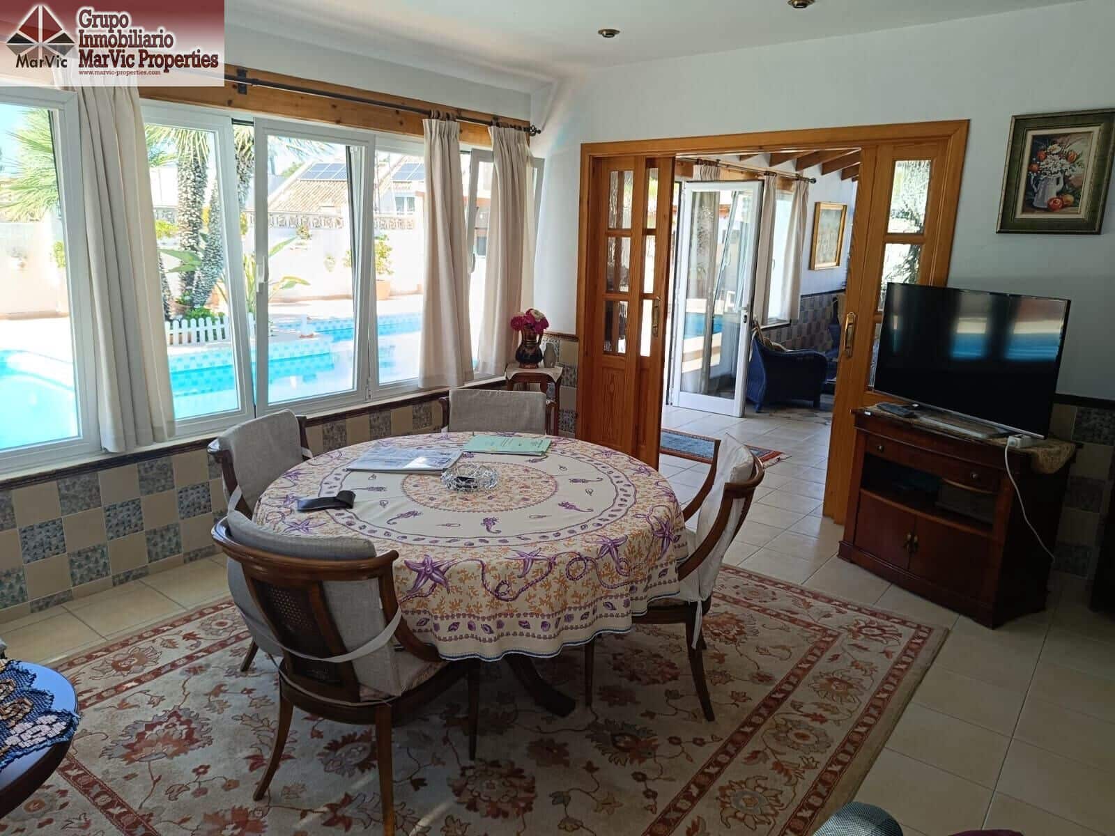 5 soveværelse Villa til salg i Benidorm med swimmingpool - € 770.000 (Ref: 8915286)