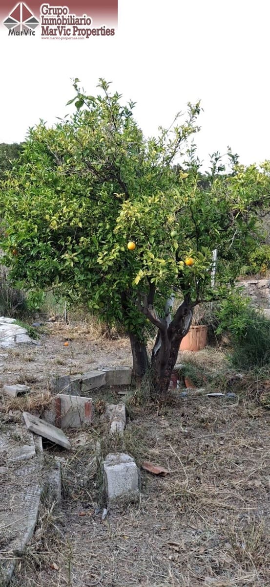 Grunde uden byggetilladelser til salg i La Nucia - € 62.500 (Ref: 8923697)