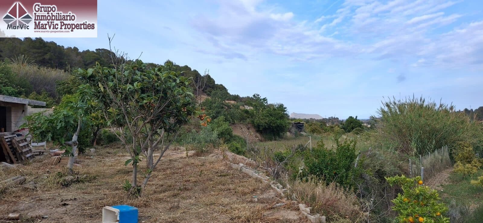 Grunde uden byggetilladelser til salg i La Nucia - € 62.500 (Ref: 8923697)