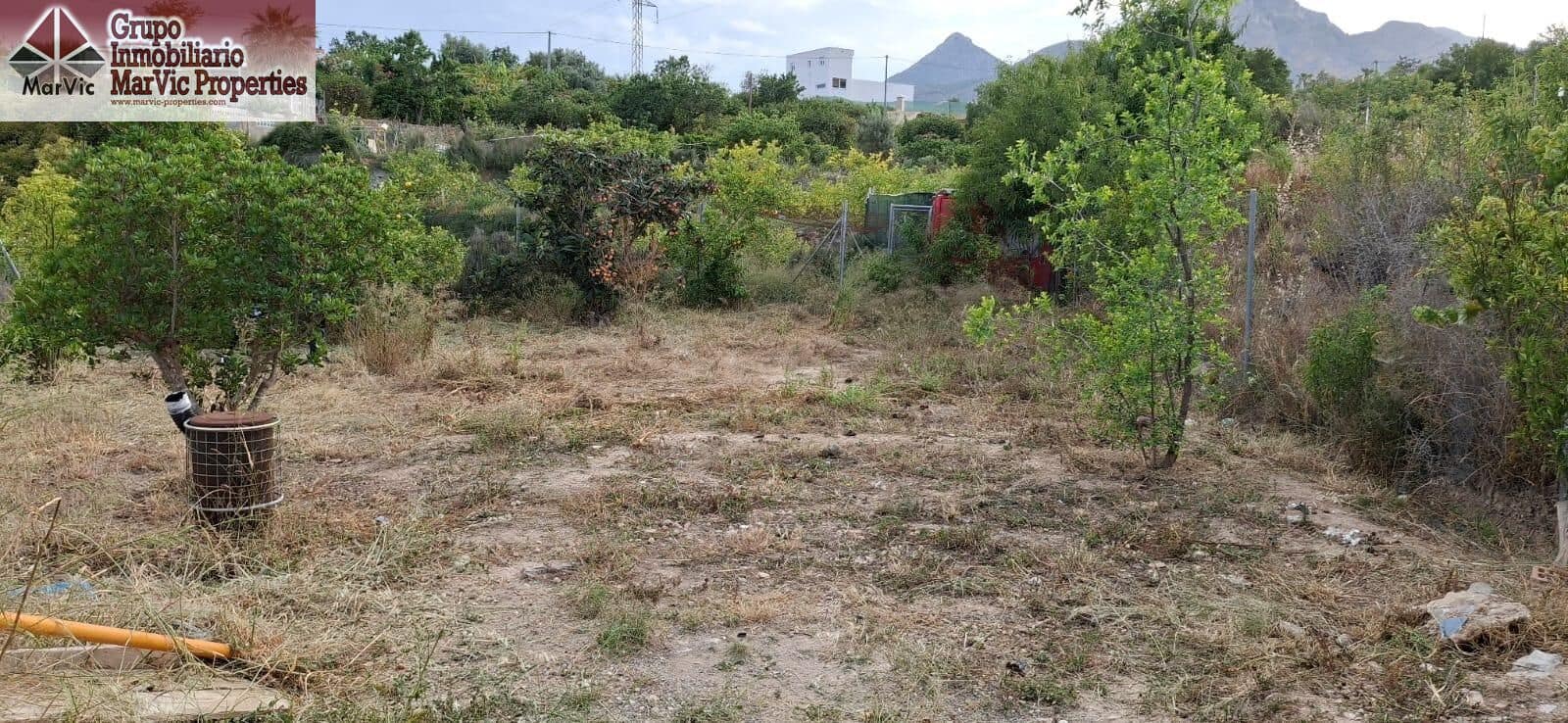 Grunde uden byggetilladelser til salg i La Nucia - € 62.500 (Ref: 8923697)