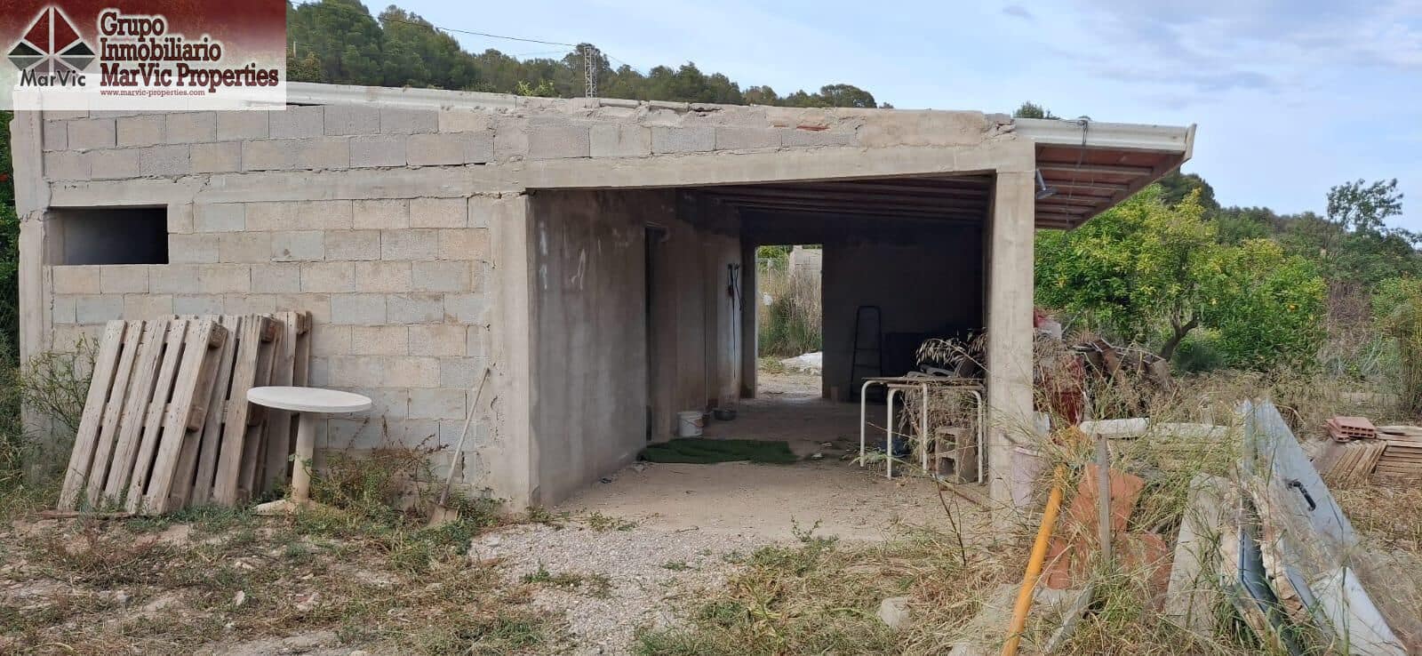 Grunde uden byggetilladelser til salg i La Nucia - € 62.500 (Ref: 8923697)