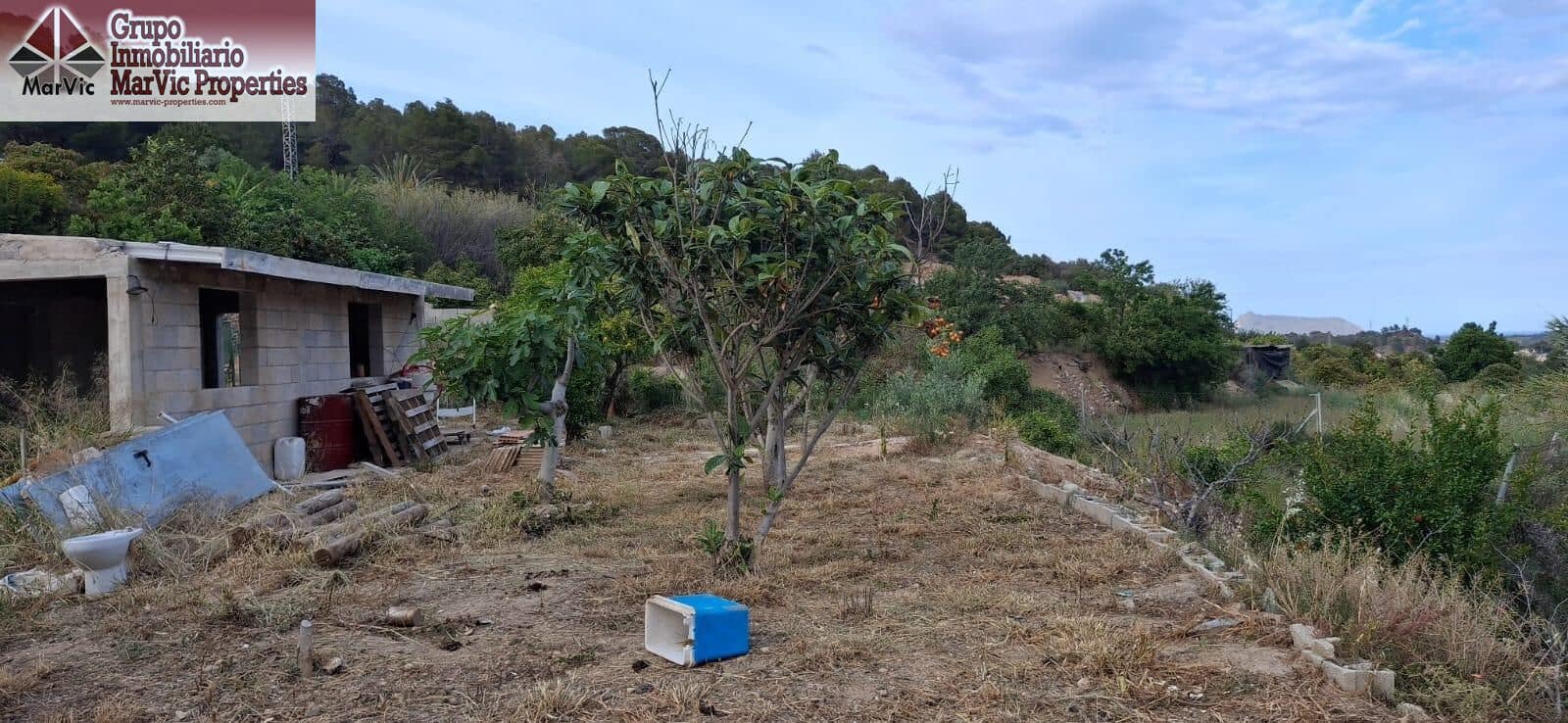 Grunde uden byggetilladelser til salg i La Nucia - € 62.500 (Ref: 8923697)