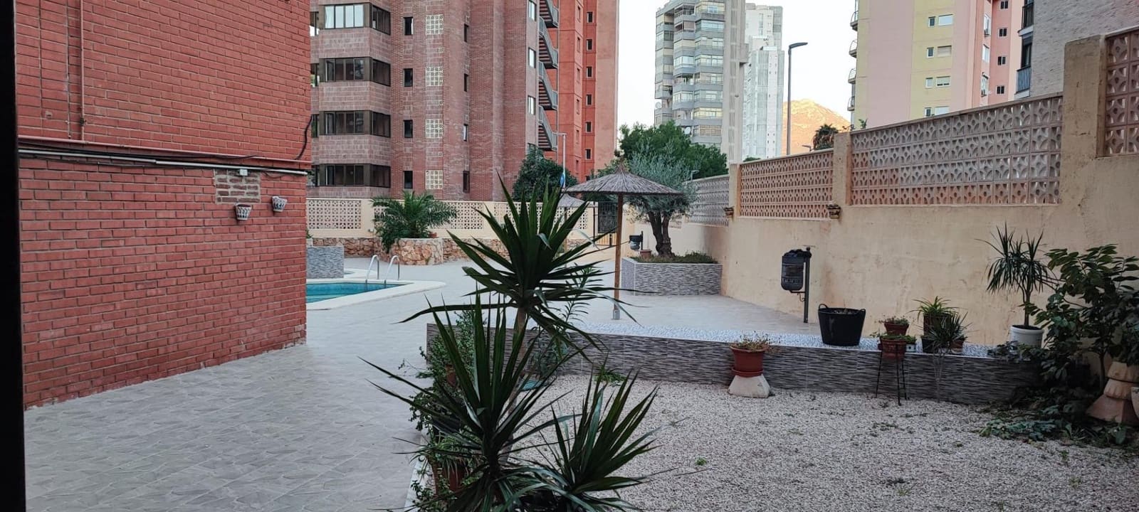 1 quarto Apartamento para venda em Benidorm com piscina - 195 000 € (Ref: 8944076)