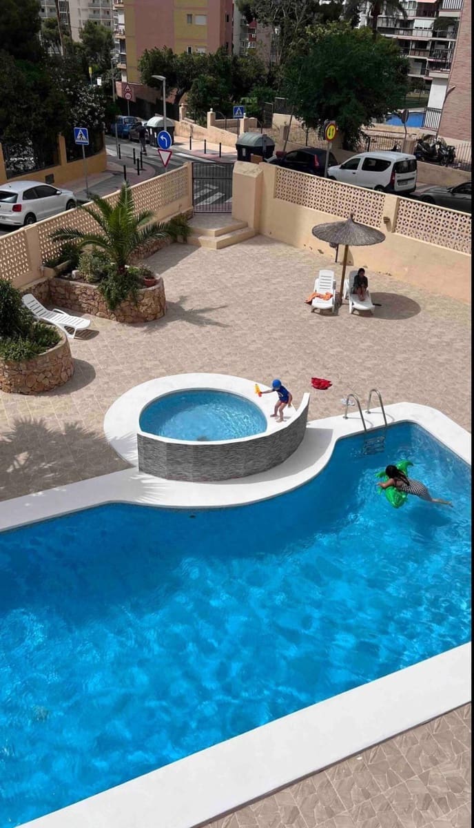 1 quarto Apartamento para venda em Benidorm com piscina - 195 000 € (Ref: 8944076)