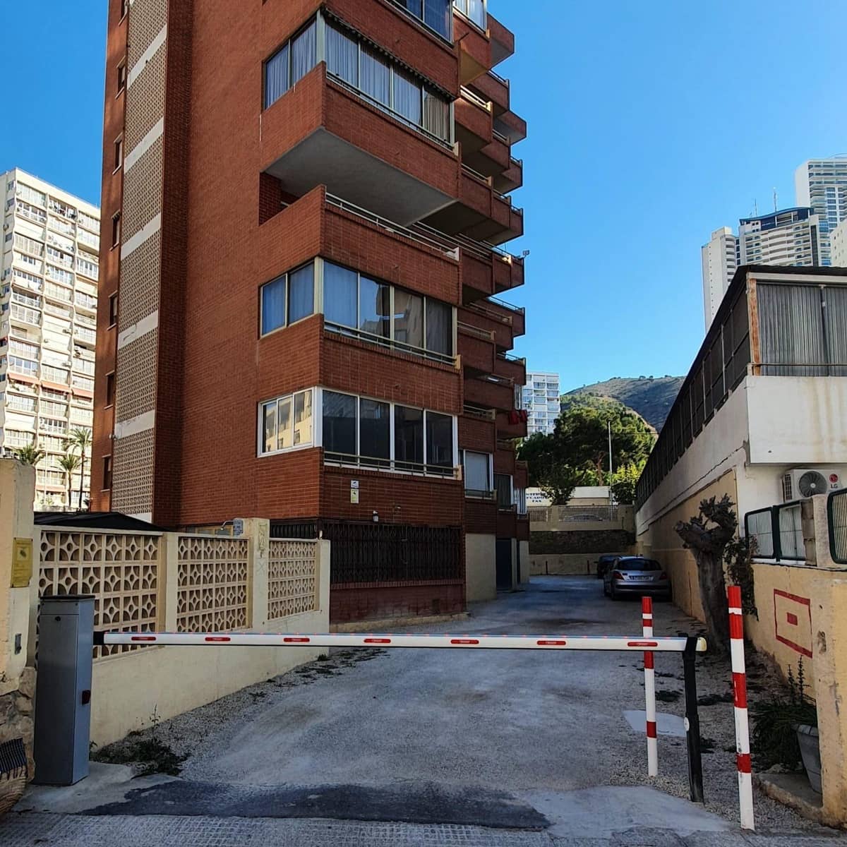 1 quarto Apartamento para venda em Benidorm com piscina - 195 000 € (Ref: 8944076)