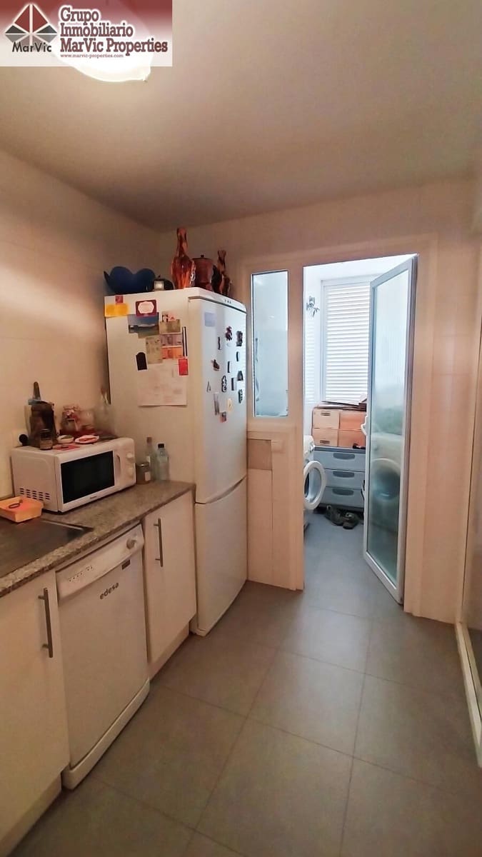 2 bedroom Apartment for sale in La Villajoyosa / Vila Joiosa with pool garage - € 225,000 (Ref: 8976195)