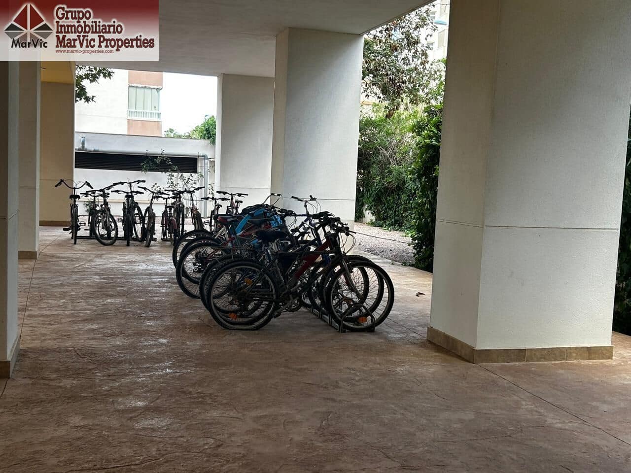 2 Zimmer Wohnung zu verkaufen in Guardamar del Segura mit Pool - 188.000 € (Ref: 8982394)