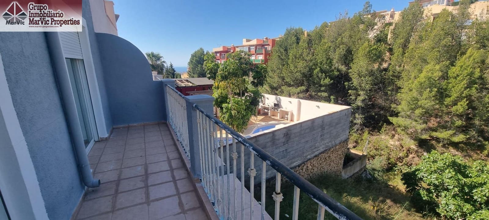 3 soveværelse Rækkehus til salg i La Nucia med garage - € 289.000 (Ref: 9002999)